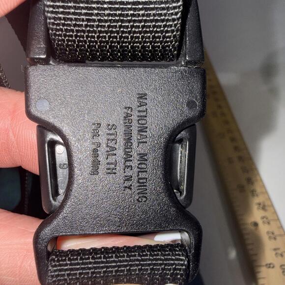 Vtg Eagle Creek Travel Gear Small Crossbody Fanny Pack Messenger Bag Hiking - Picture 9 of 15